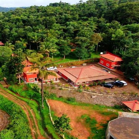 Cs County Resort Sakleshpur Exterior photo