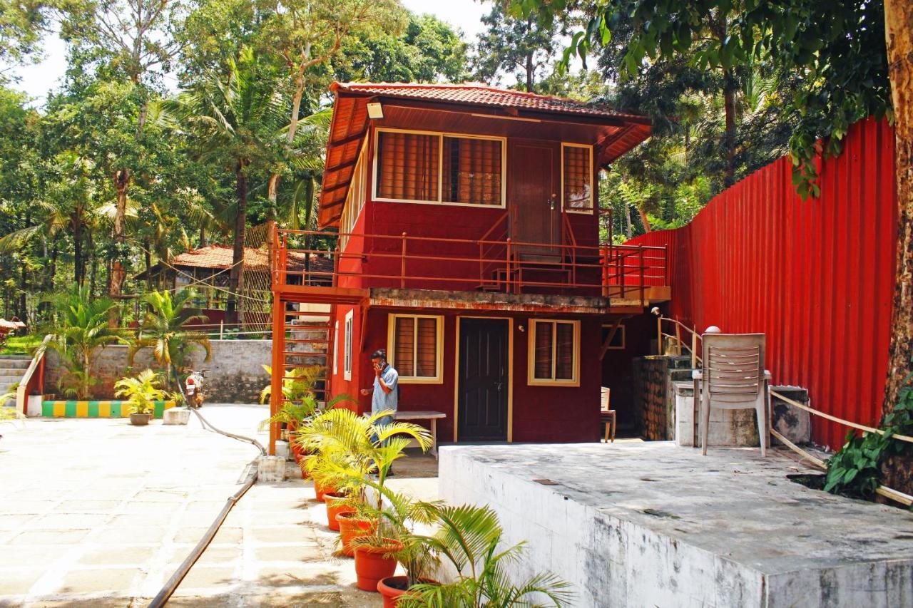 Cs County Resort Sakleshpur Exterior photo